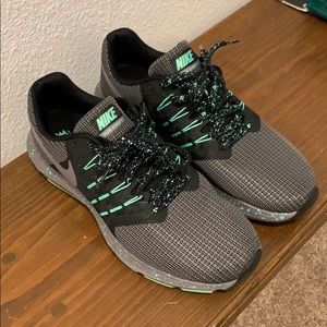 Womens Nike Run Swift size 9